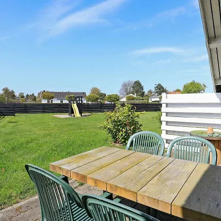 度假居 4 Person Holiday In Askeby